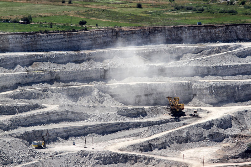 Каква роля играе въздушният компресор в процеса на добив?